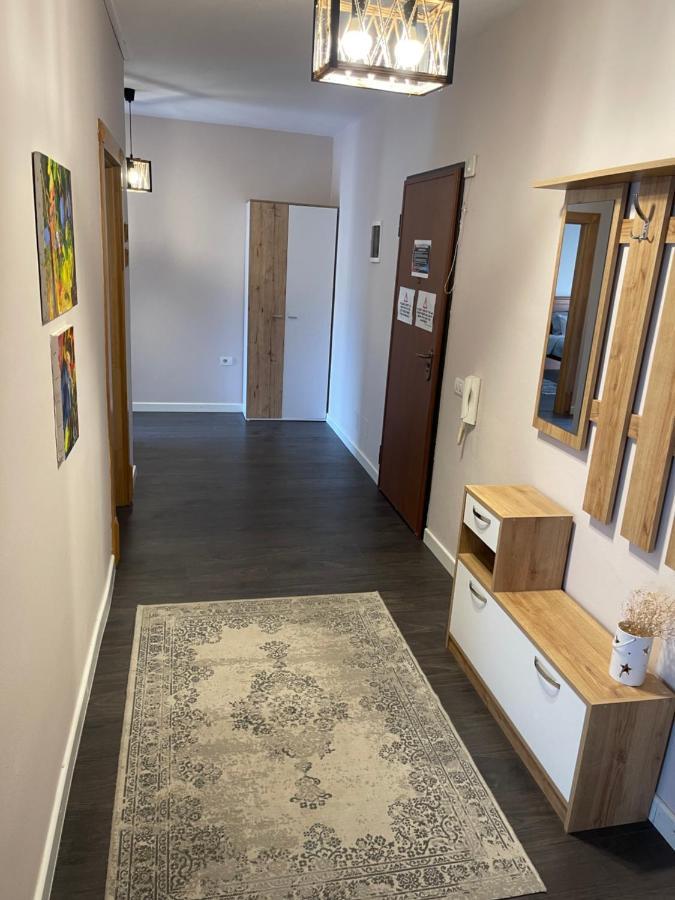 Pedestrian Street Center Apartment Shkodër Eksteriør billede